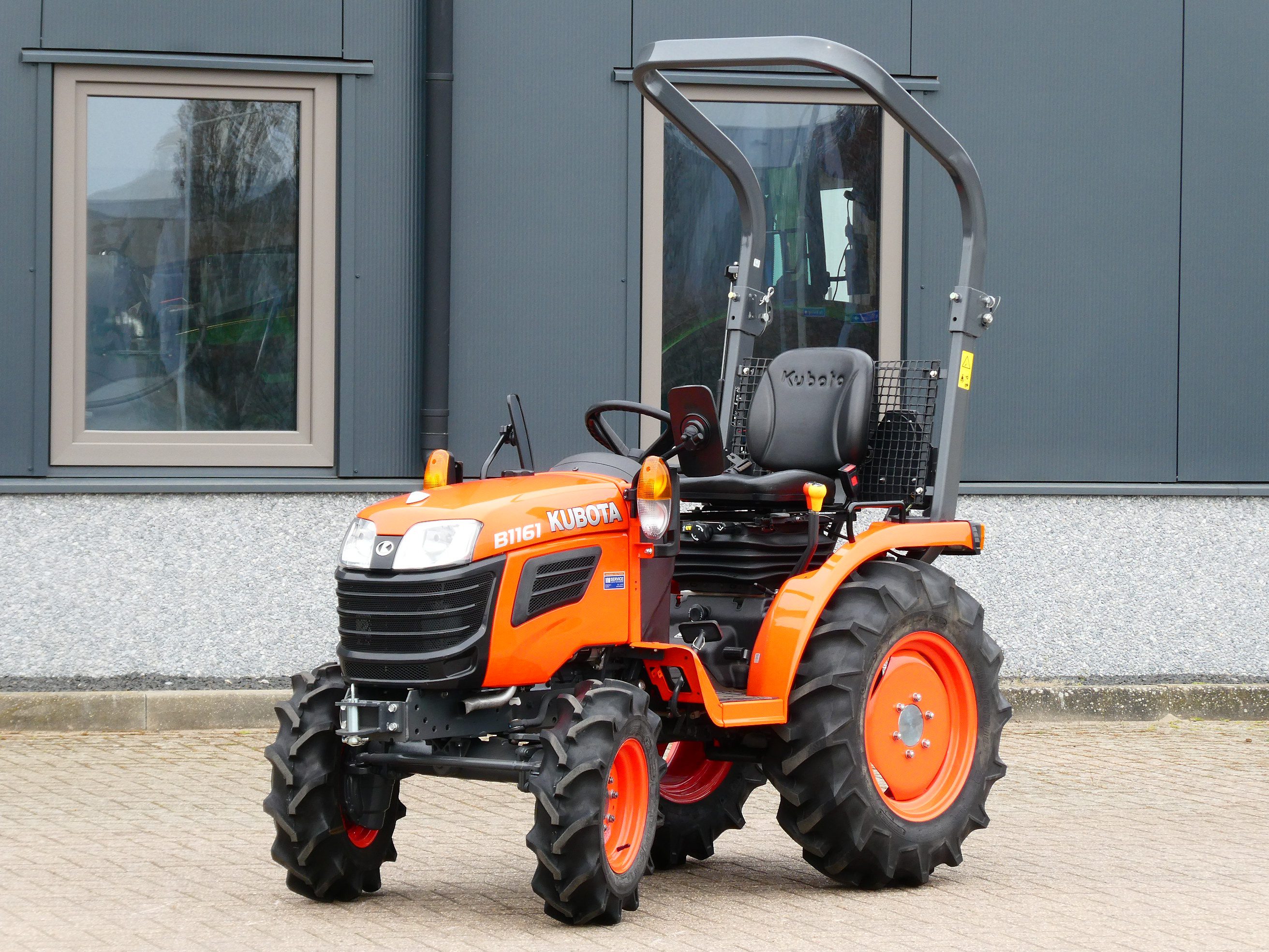 2025 Kubota B1161 4wd